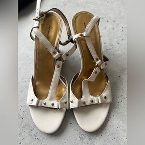 Marc Fisher White and Gold Women's Sandals NWOT Size 7